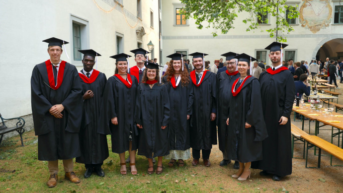 International graduates at ITI